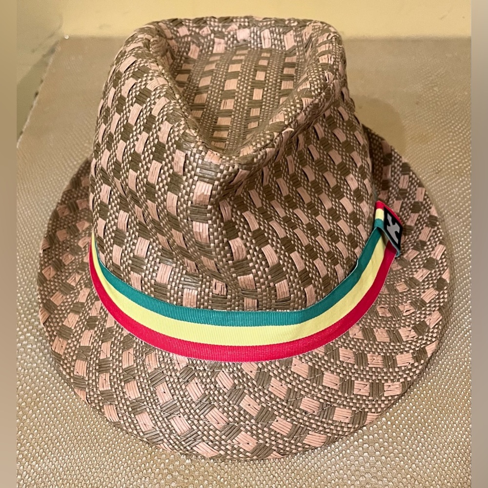 Kenny K Unisex Natural Fiber Red Yellow Green Ribbon Hat
